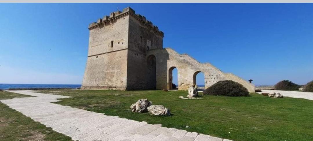 Casa Vacanze Campi Salentina Exterior foto
